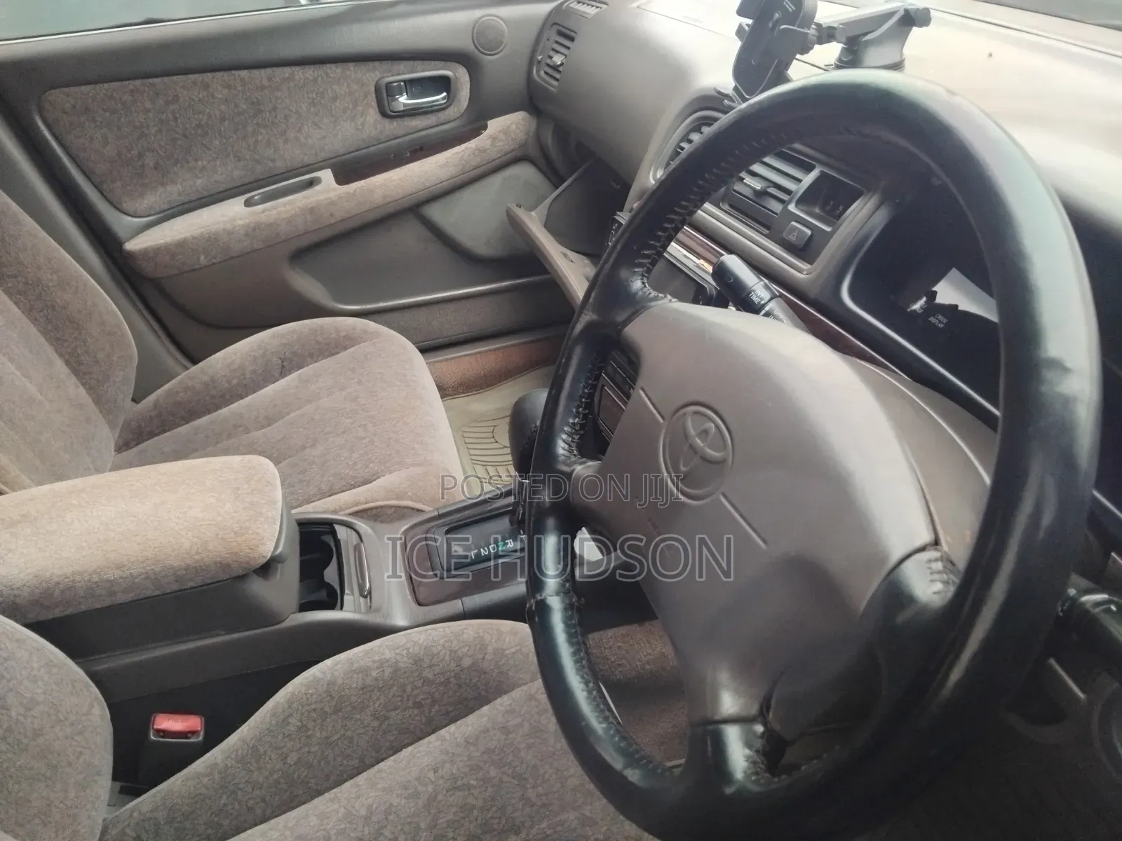 Toyota Cresta 2001