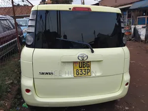 Nissan Fuga 2008