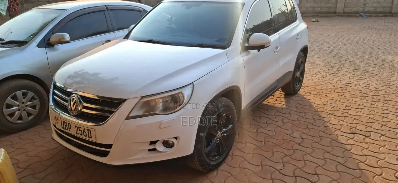 Volkswagen Tiguan S 2010 White