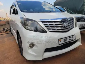 Toyota Alphard 2.4 Petrol AWD 2012 White