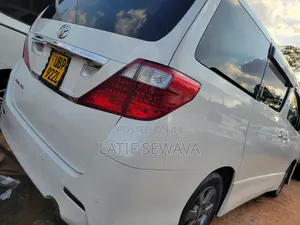 Toyota Alphard 2.4 Petrol AWD 2012 White