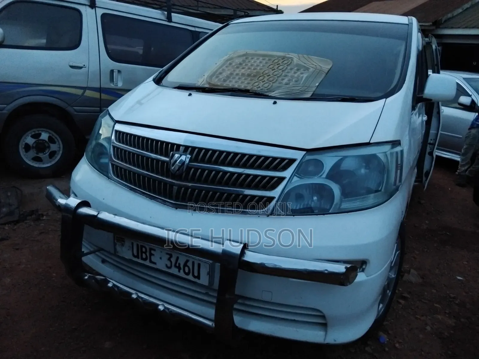 Toyota Alphard 2005 Off white