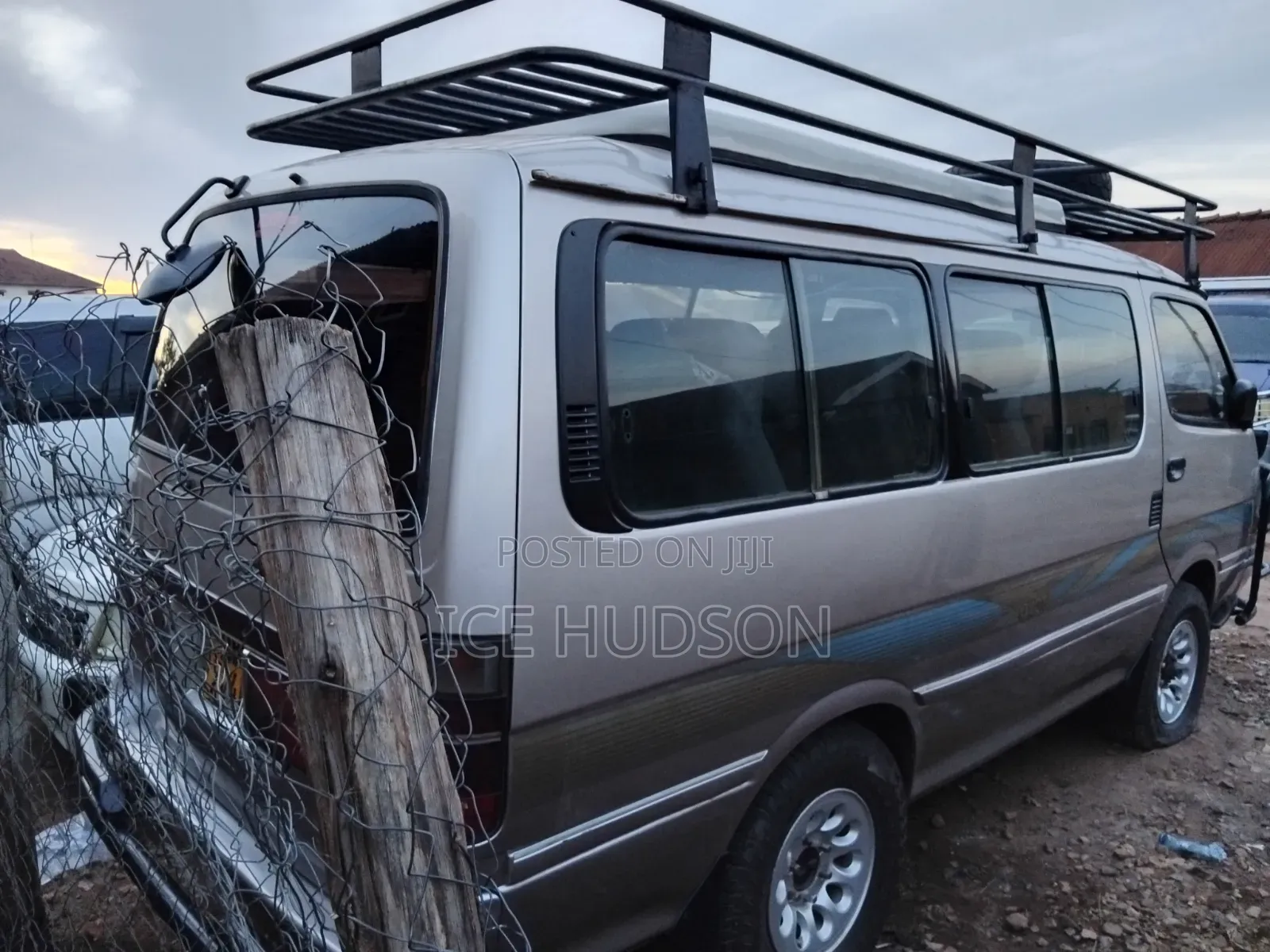Toyota HiAce 2001