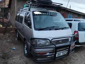 Toyota HiAce 2001