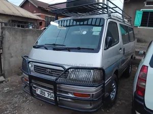 Toyota HiAce 2001