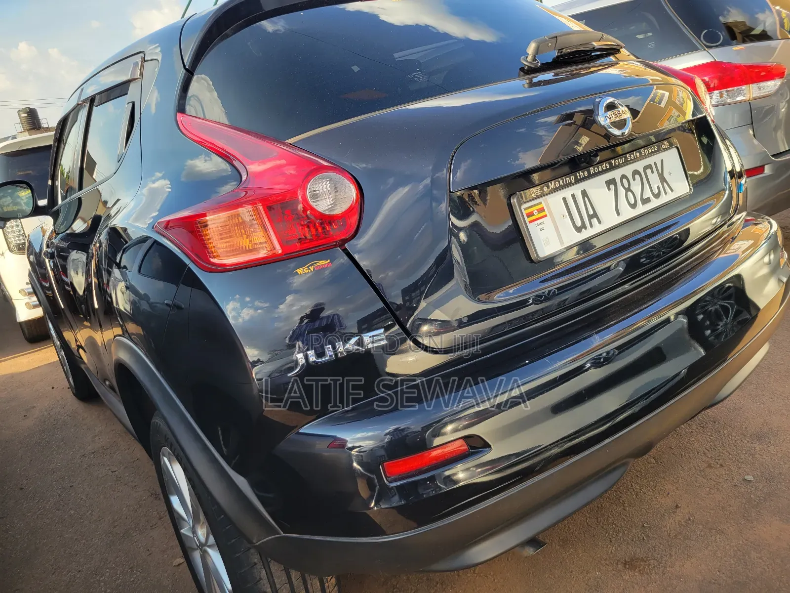 Nissan Juke S 4dr Hatchback (1.6L 4cyl Turbo CVT) 2014 Black