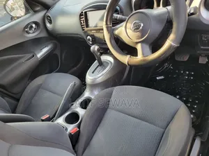 Nissan Juke S 4dr Hatchback (1.6L 4cyl Turbo CVT) 2014 Black