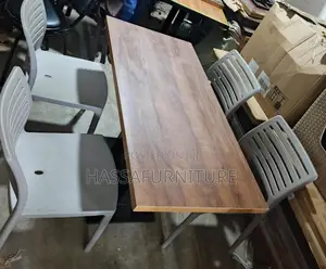 Dining Table for Bar and Restaurant