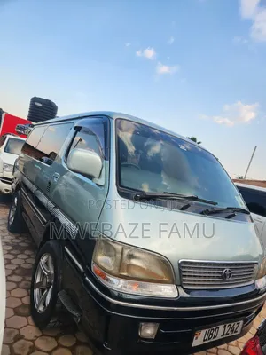Toyota HiAce 2005 Blue