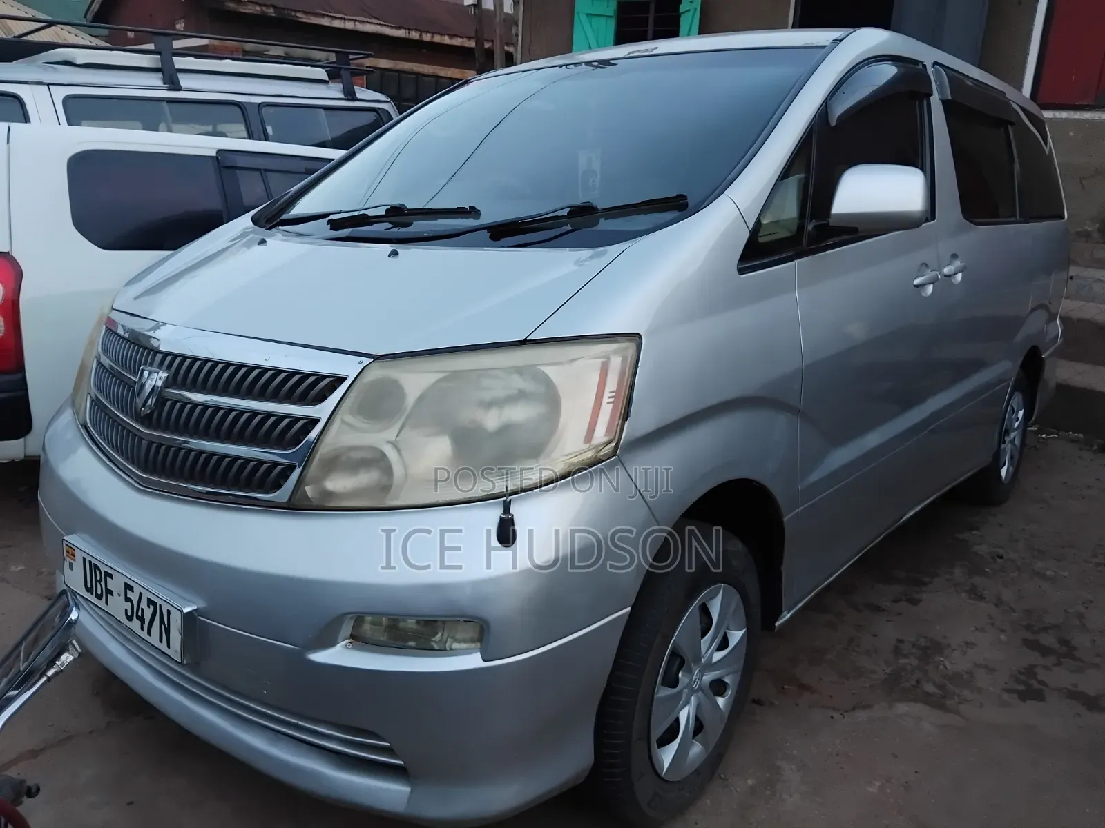 Toyota Noah 2001 Silver