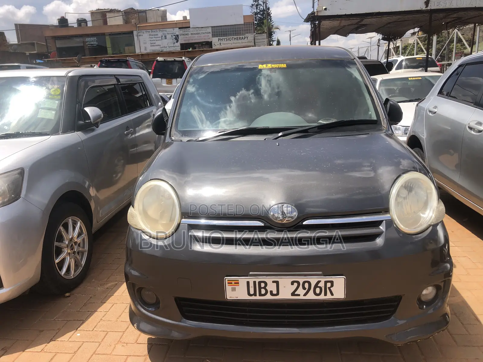 Toyota Sienta 2006 Black