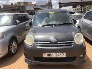 Toyota Sienta 2006 Black