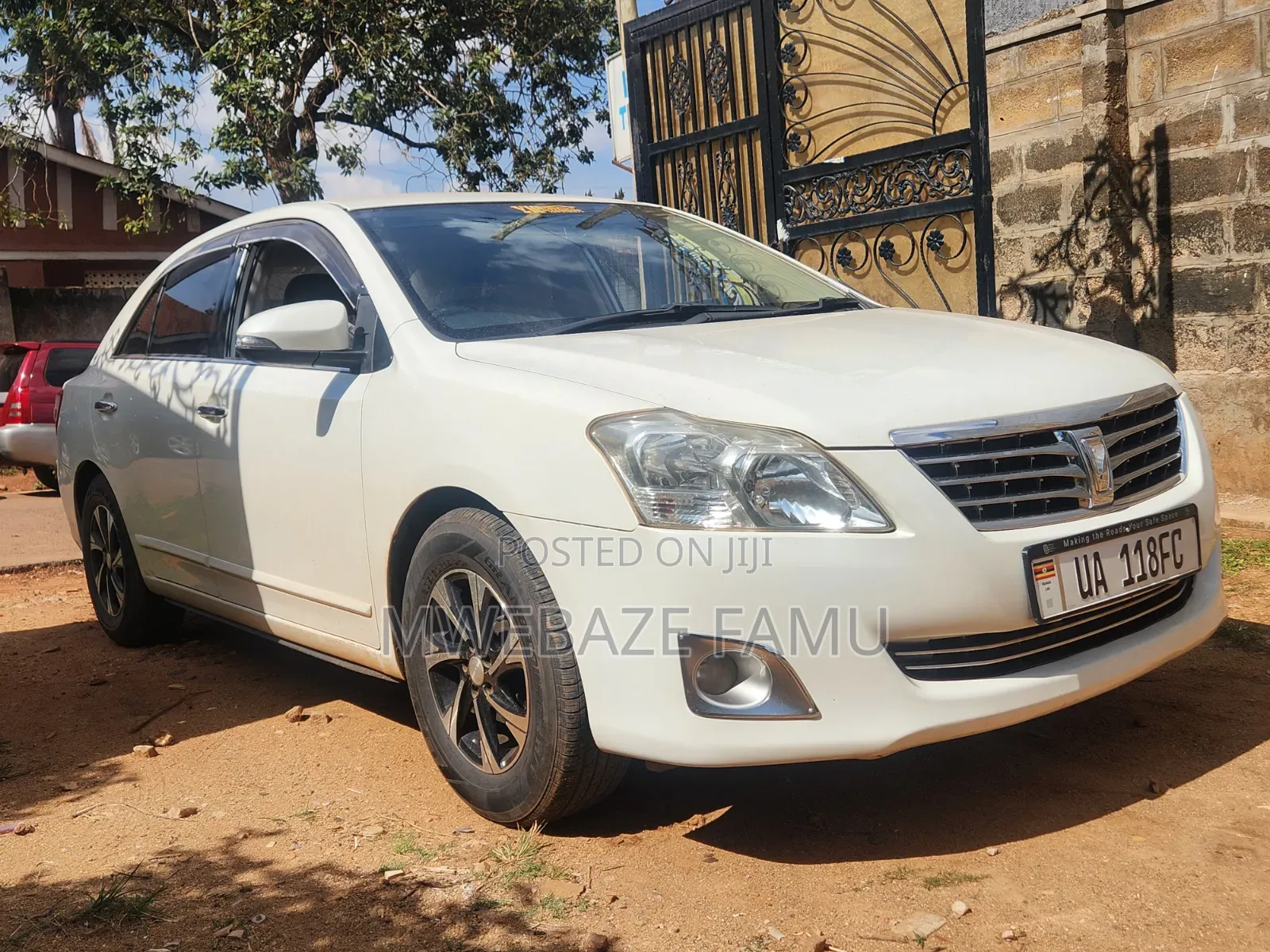 Toyota Premio 2014