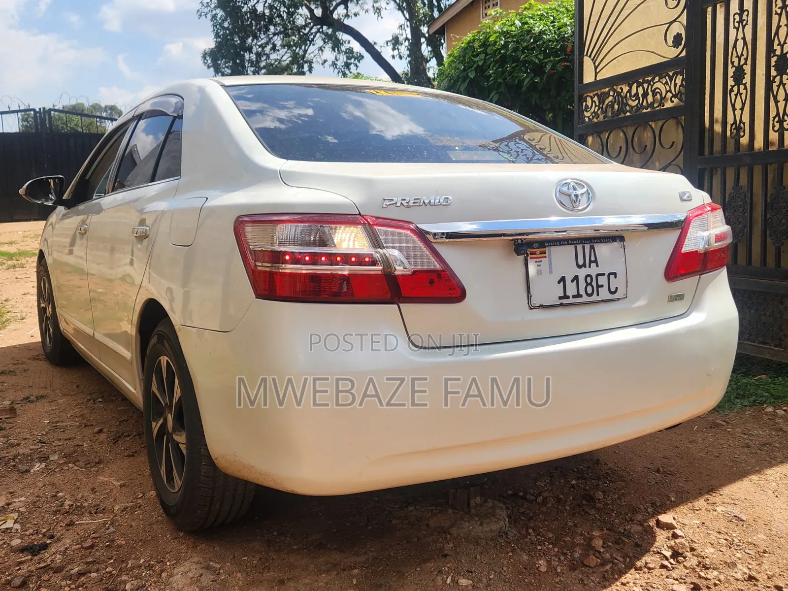 Toyota Premio 2014