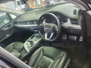 Audi Q7 2018 Black