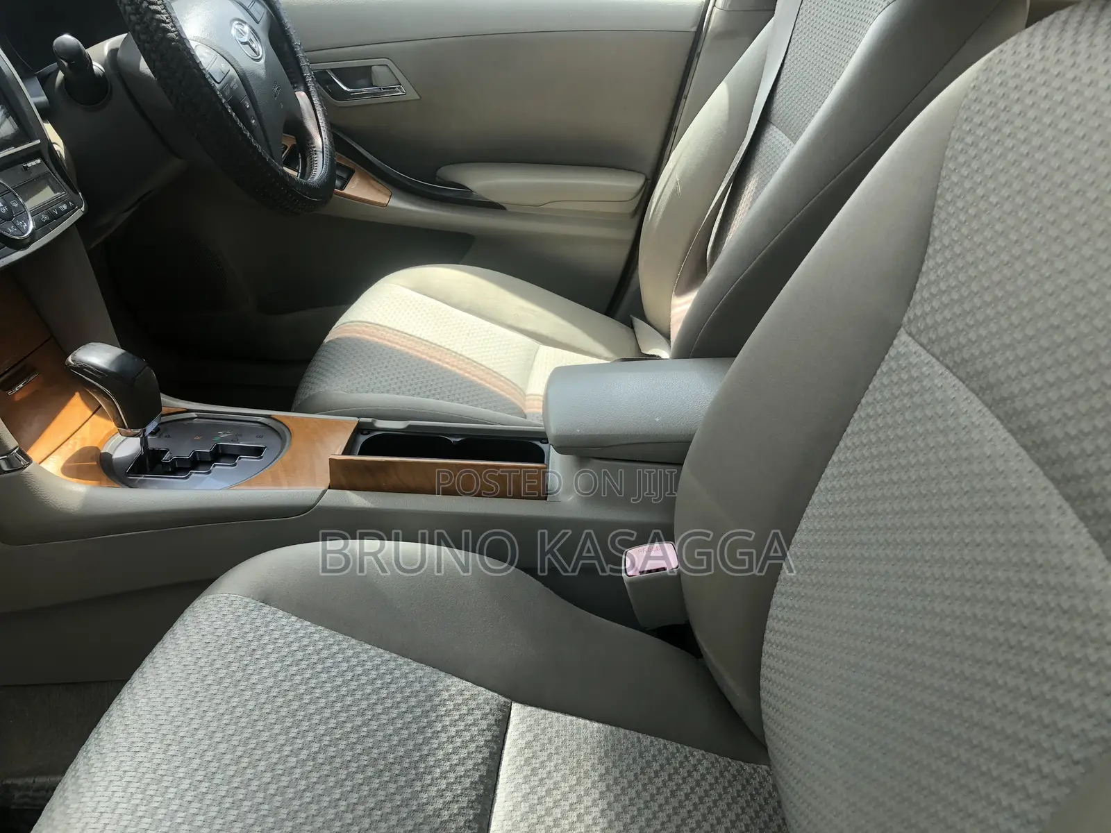 Toyota Premio 2010 Silver