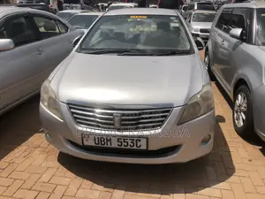 Toyota Premio 2010 Silver