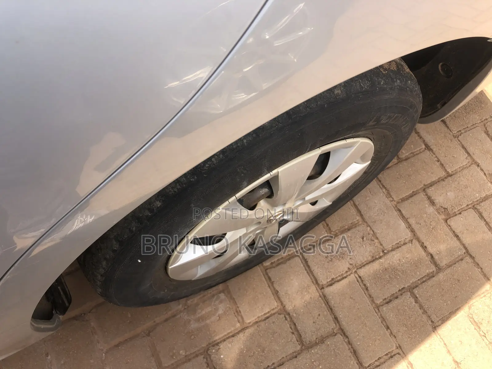 Toyota Premio 2010 Silver
