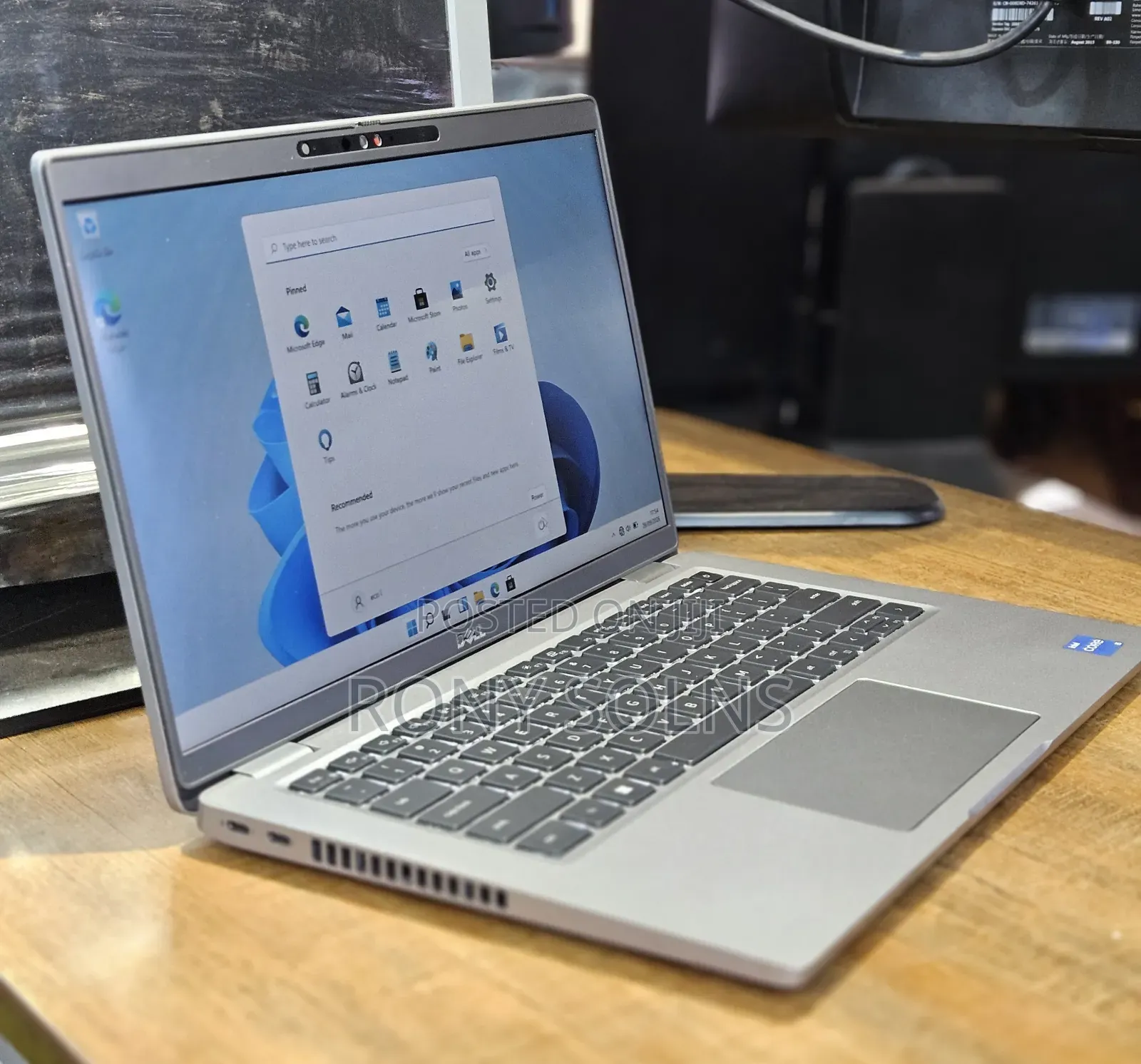 Laptop Dell Latitude 7400 8GB Intel Core i5 SSD 256GB
