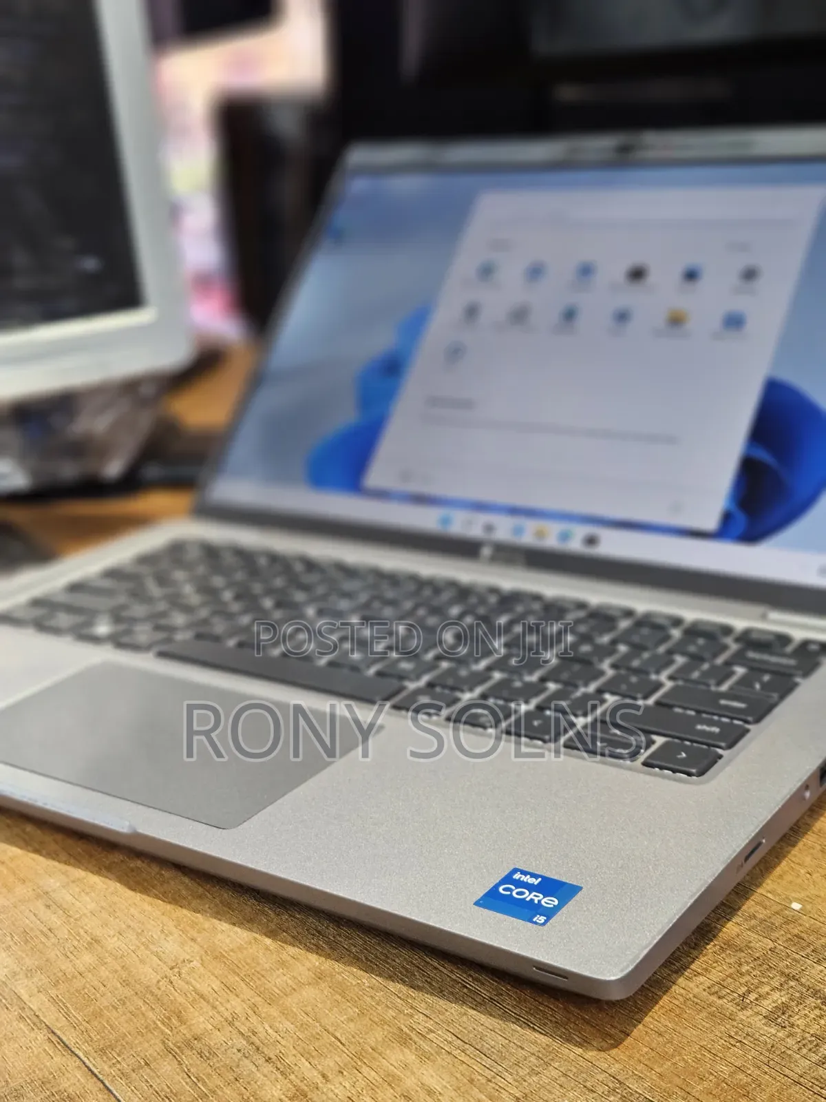 Laptop Dell Latitude 7400 8GB Intel Core i5 SSD 256GB