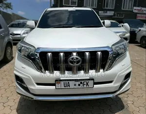 Toyota Land Cruiser Prado 2013 White