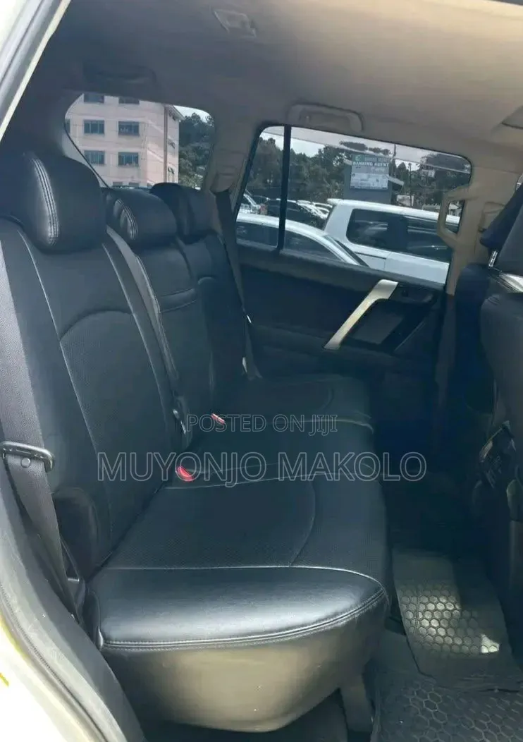Toyota Land Cruiser Prado 2013 White
