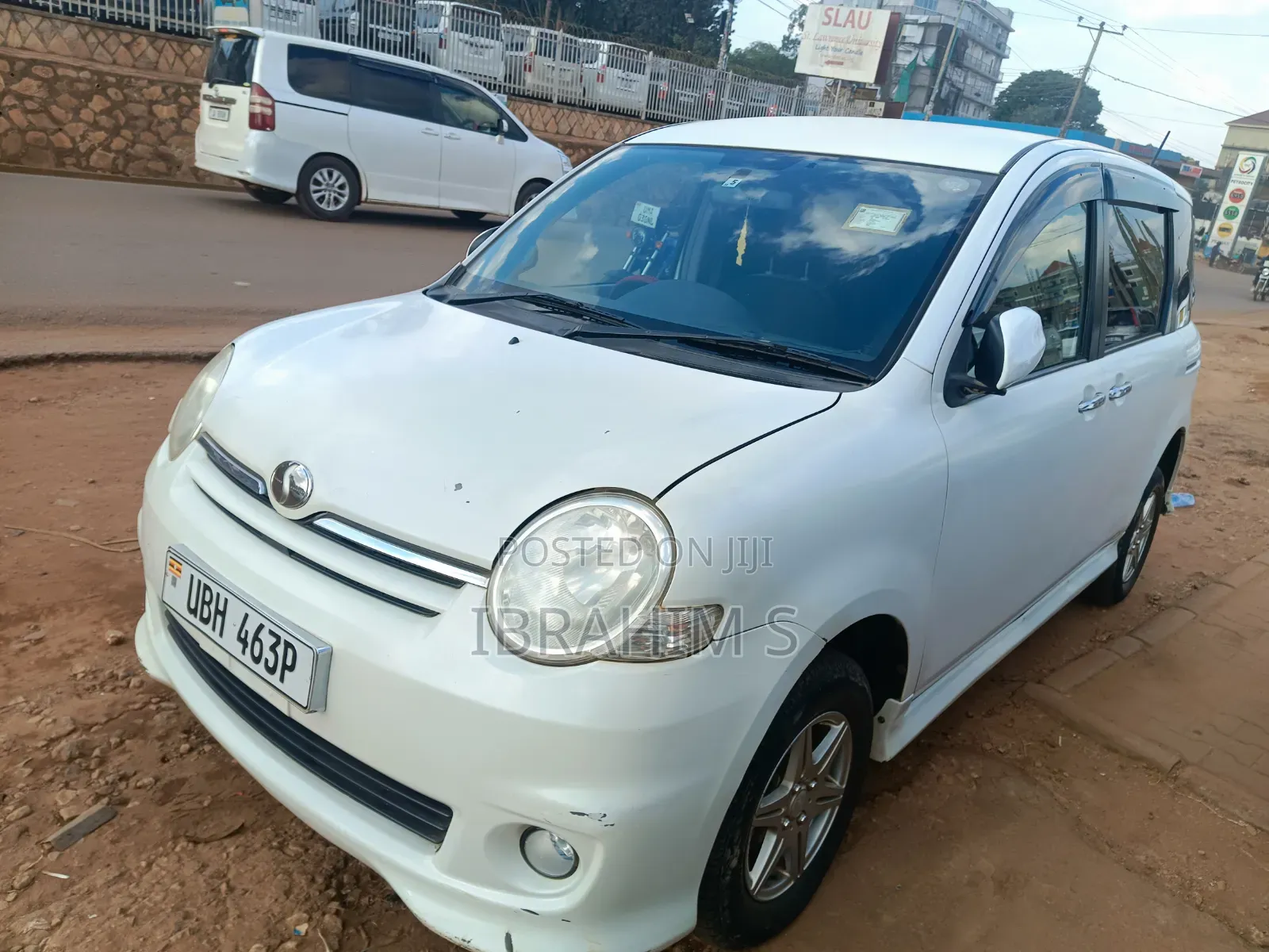 Toyota Sienta 2010 White