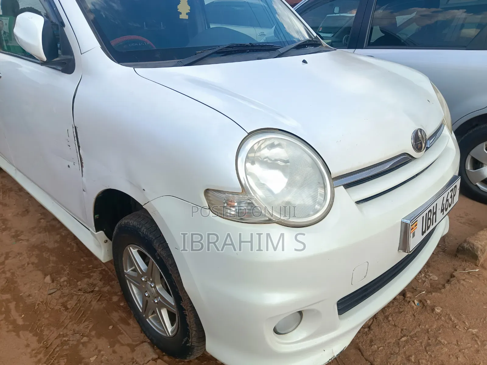 Toyota Sienta 2010 White