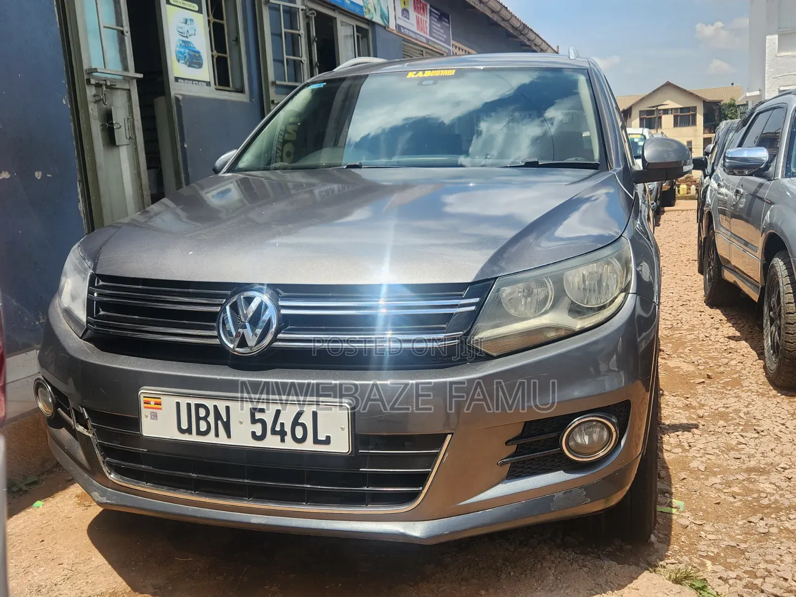 Volkswagen Tiguan 2012 Gray