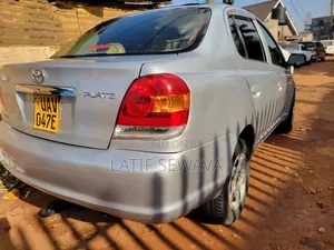 Toyota Platz 1.5 FWD 2003 Silver