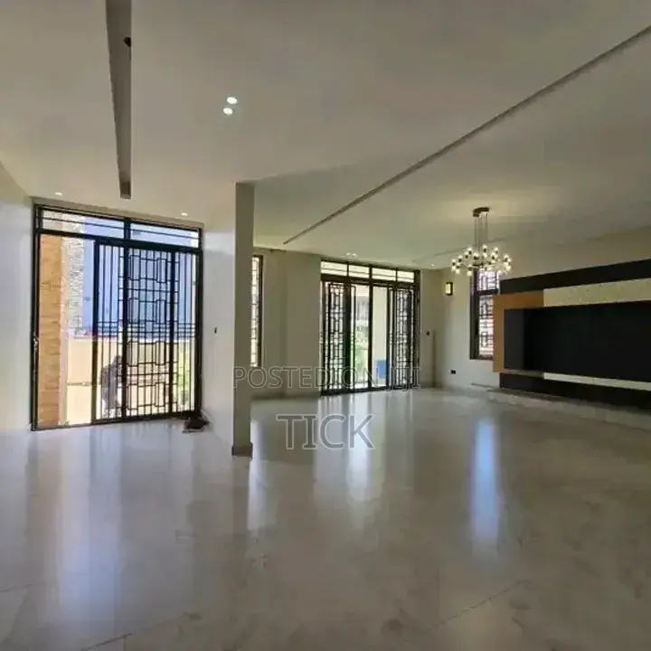 6bdrm Duplex in Kyanja, Nakawa for rent