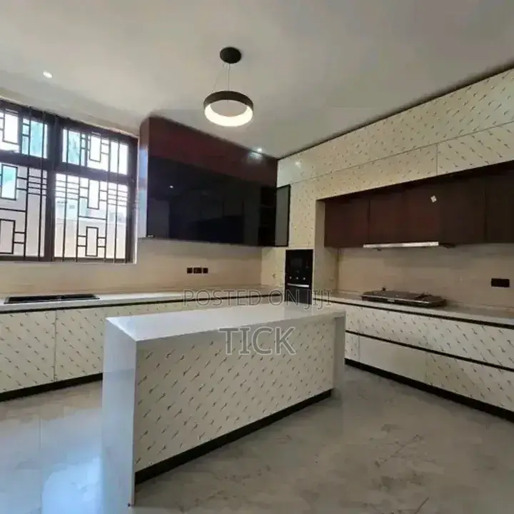 6bdrm Duplex in Kyanja, Nakawa for rent