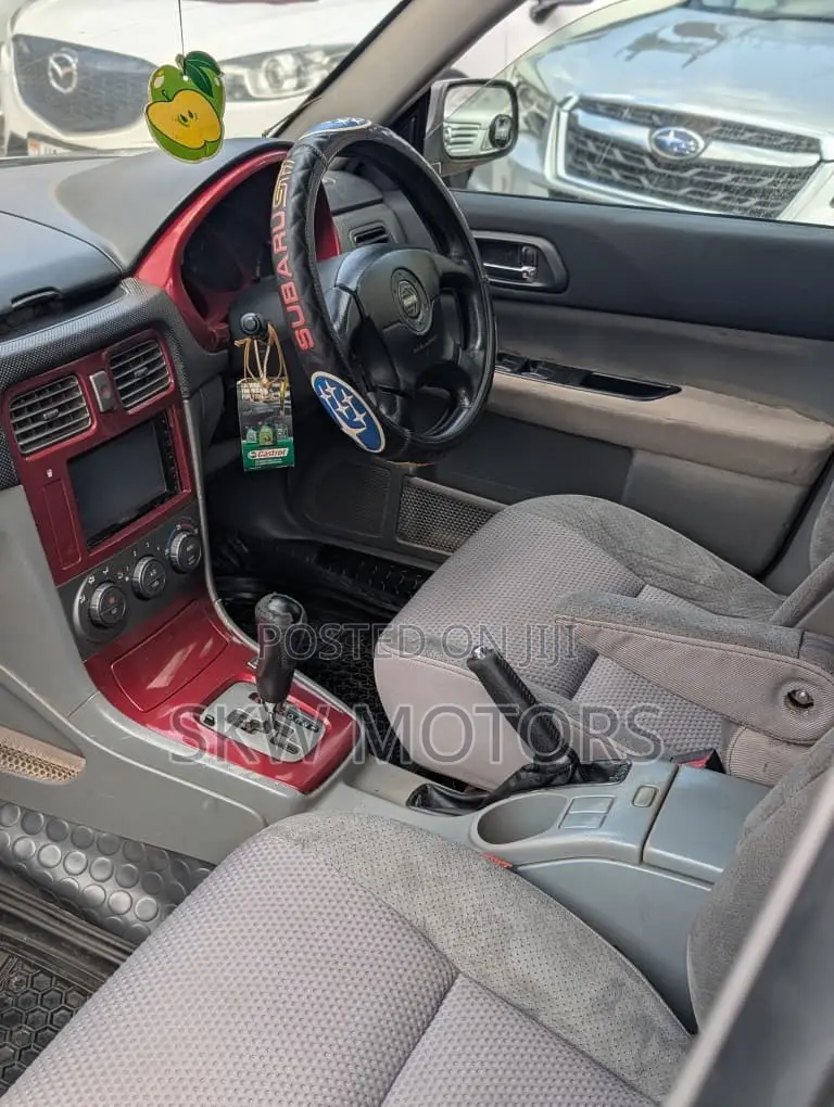 Subaru Forester 2002 Silver