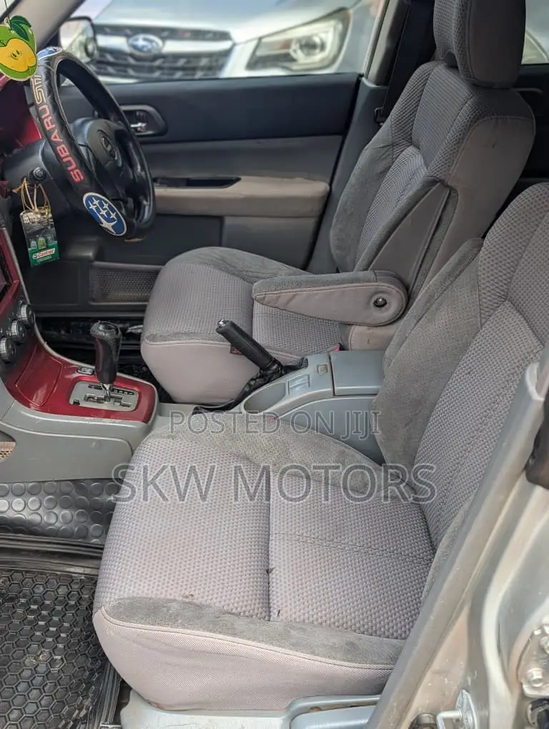 Subaru Forester 2002 Silver