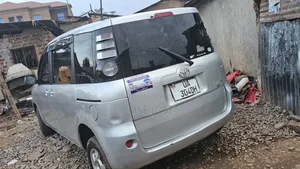 Toyota Sienta 2007 Silver