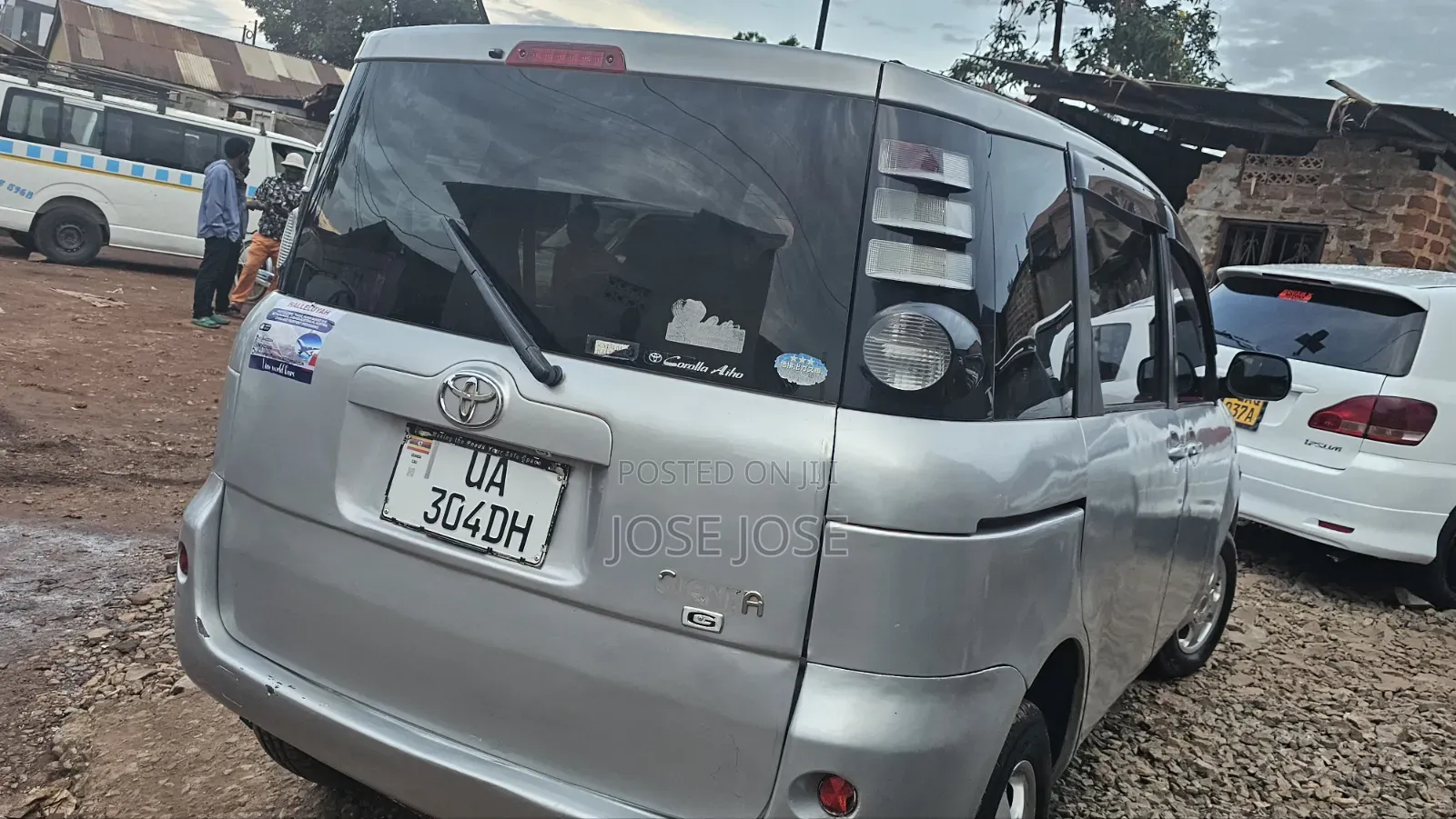 Toyota Sienta 2007 Silver