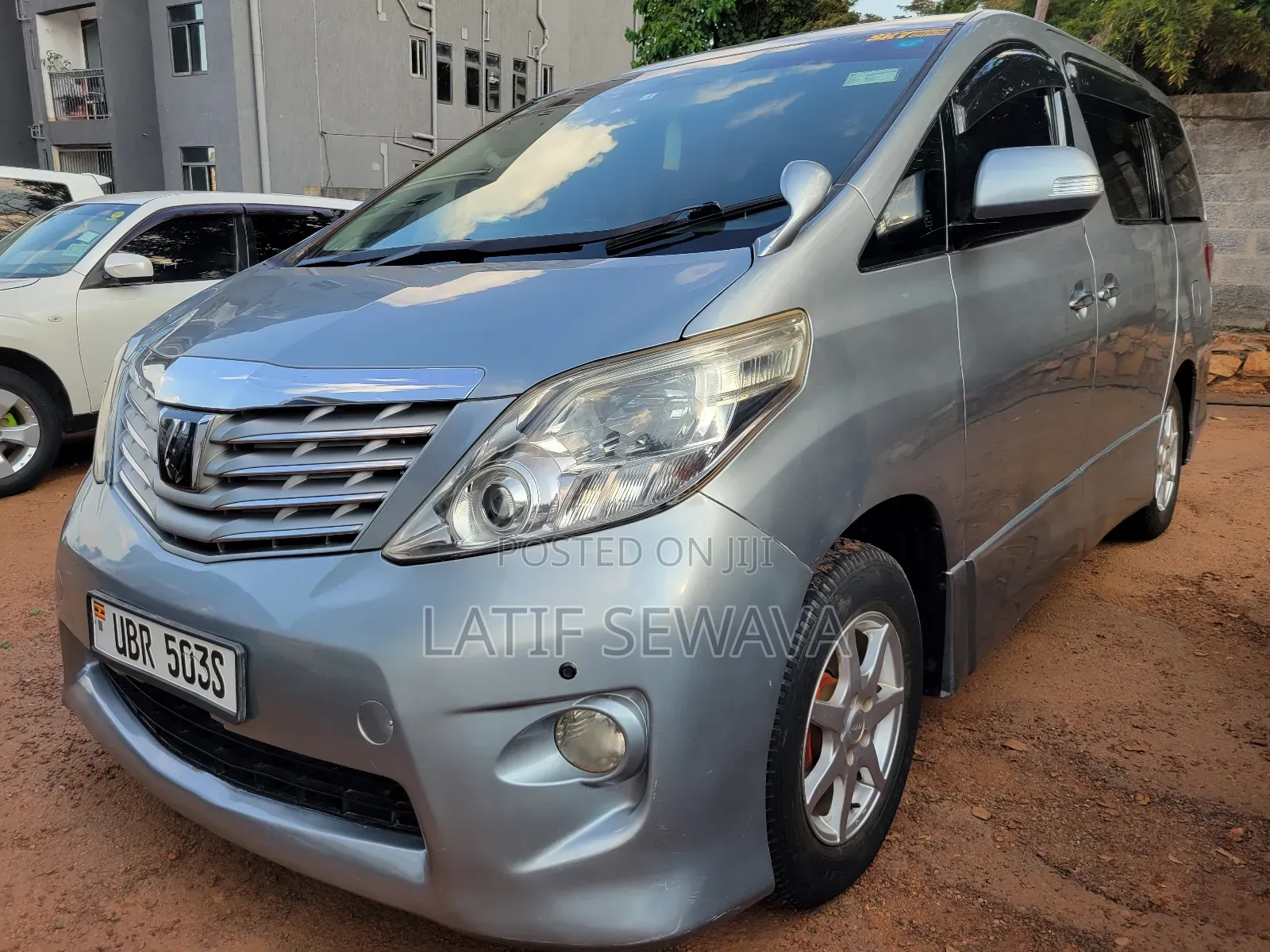 Toyota Alphard 2.4 Hybrid AWD 2013 Gray