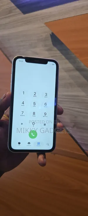 Apple iPhone 11 64 GB White