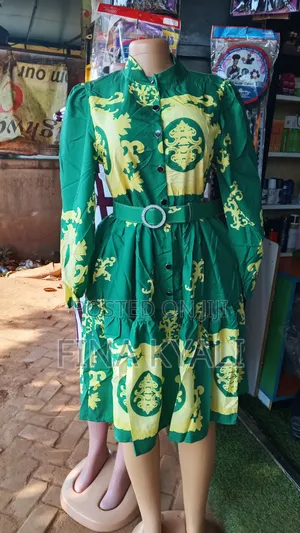 Green Round Elegant Dress