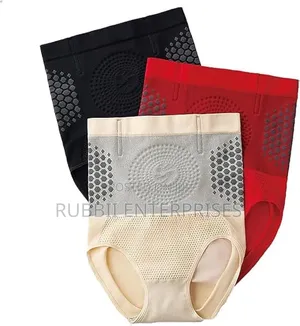 High-Waisted Plump Hip Underwear
