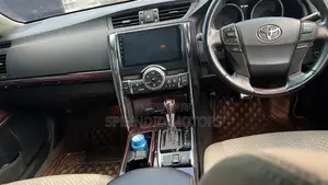 Toyota Mark X 2012 White