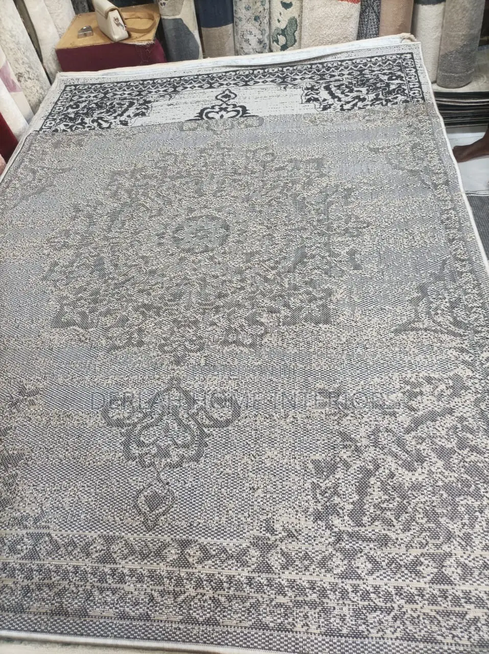 High Quality Carpet Medium Size With Blue Prints
