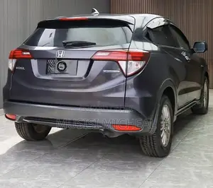 Honda Vezel 1.5 Hybrid 2WD 2015 Gray