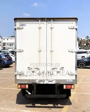 Isuzu Truck