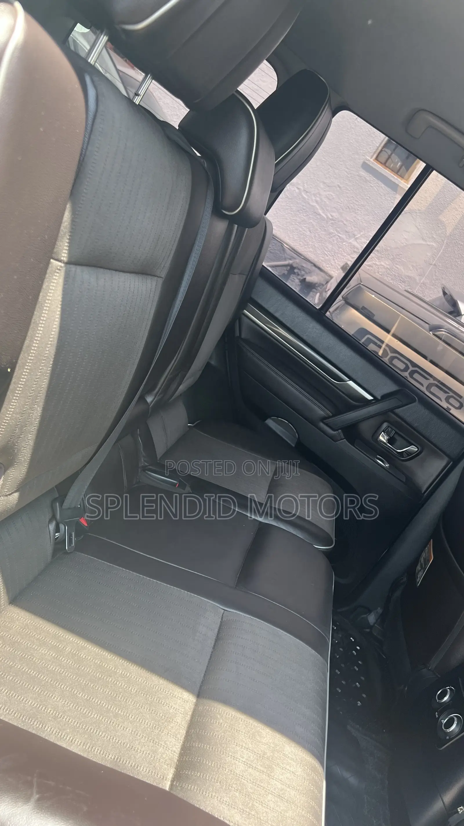 Mitsubishi Pajero 2010 White