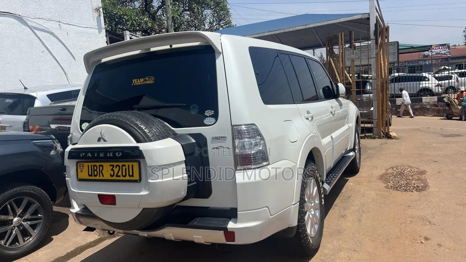 Mitsubishi Pajero 2010 White