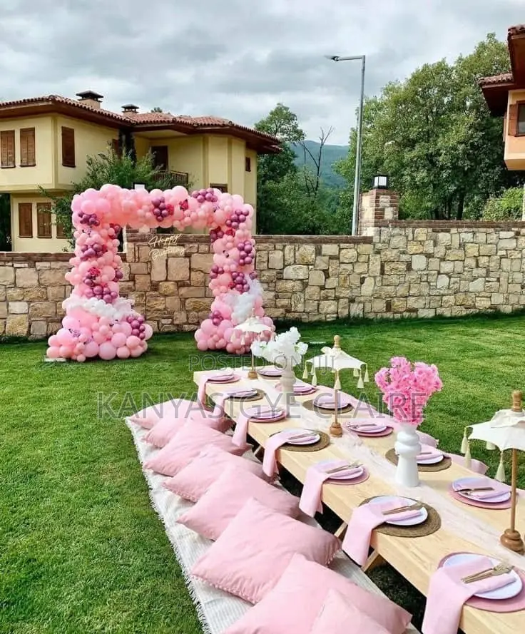 Outdoor Picnic Decor