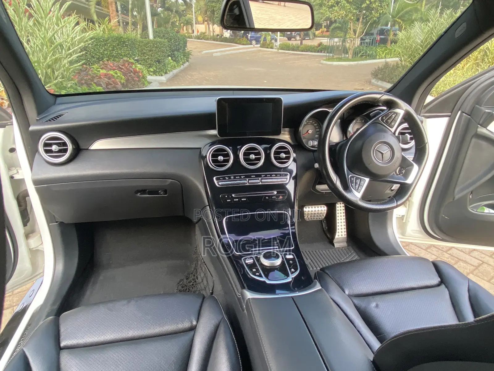 Mercedes-Benz GLC-Class 2017 White