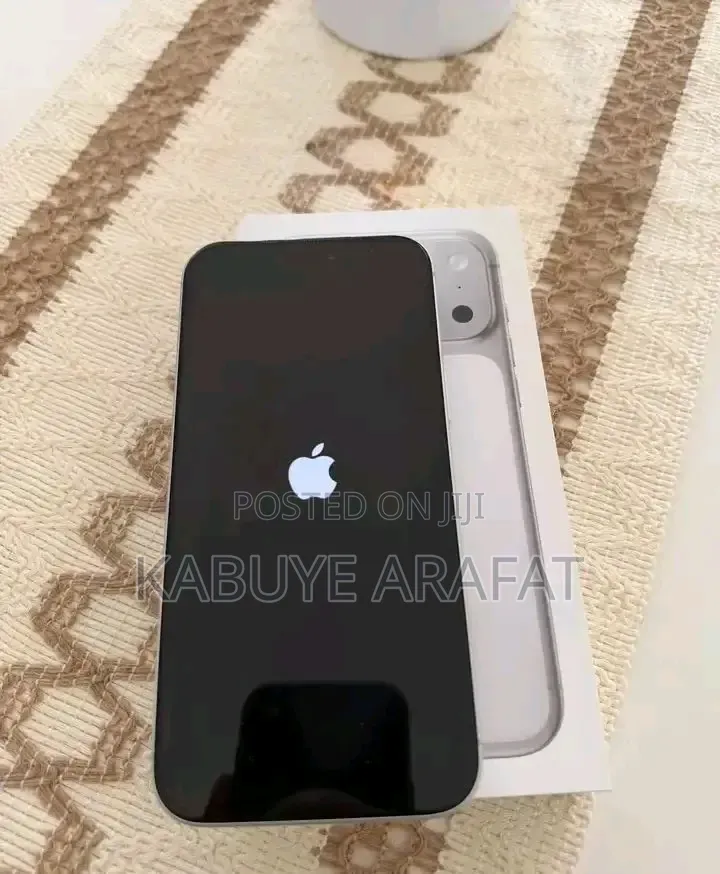New Apple iPhone 17 Pro Max 512 GB White