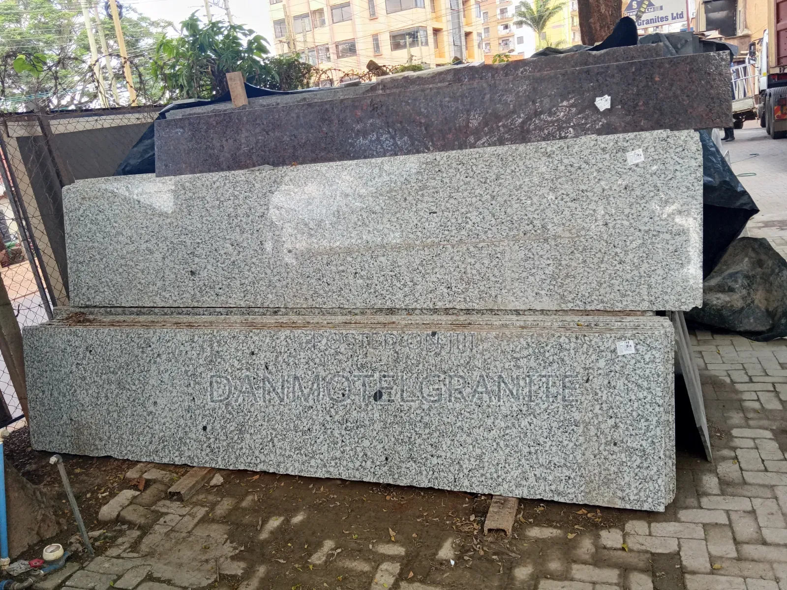 P White Granite – Premium White Granite for Kitchen Worktops